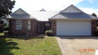 337 Sailfish Cir - Photo 1 of 1