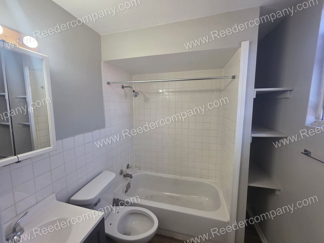 4832 Magoun - Photo 6 of 22
