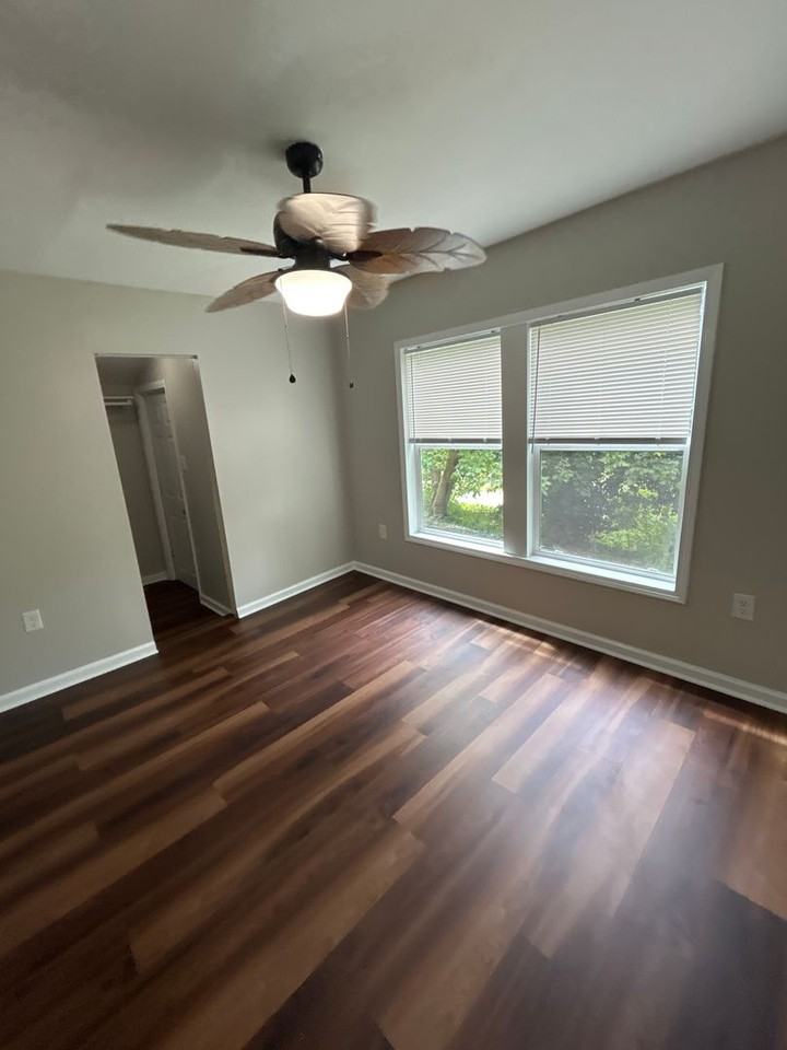 241 Ward St - Photo 5 of 8