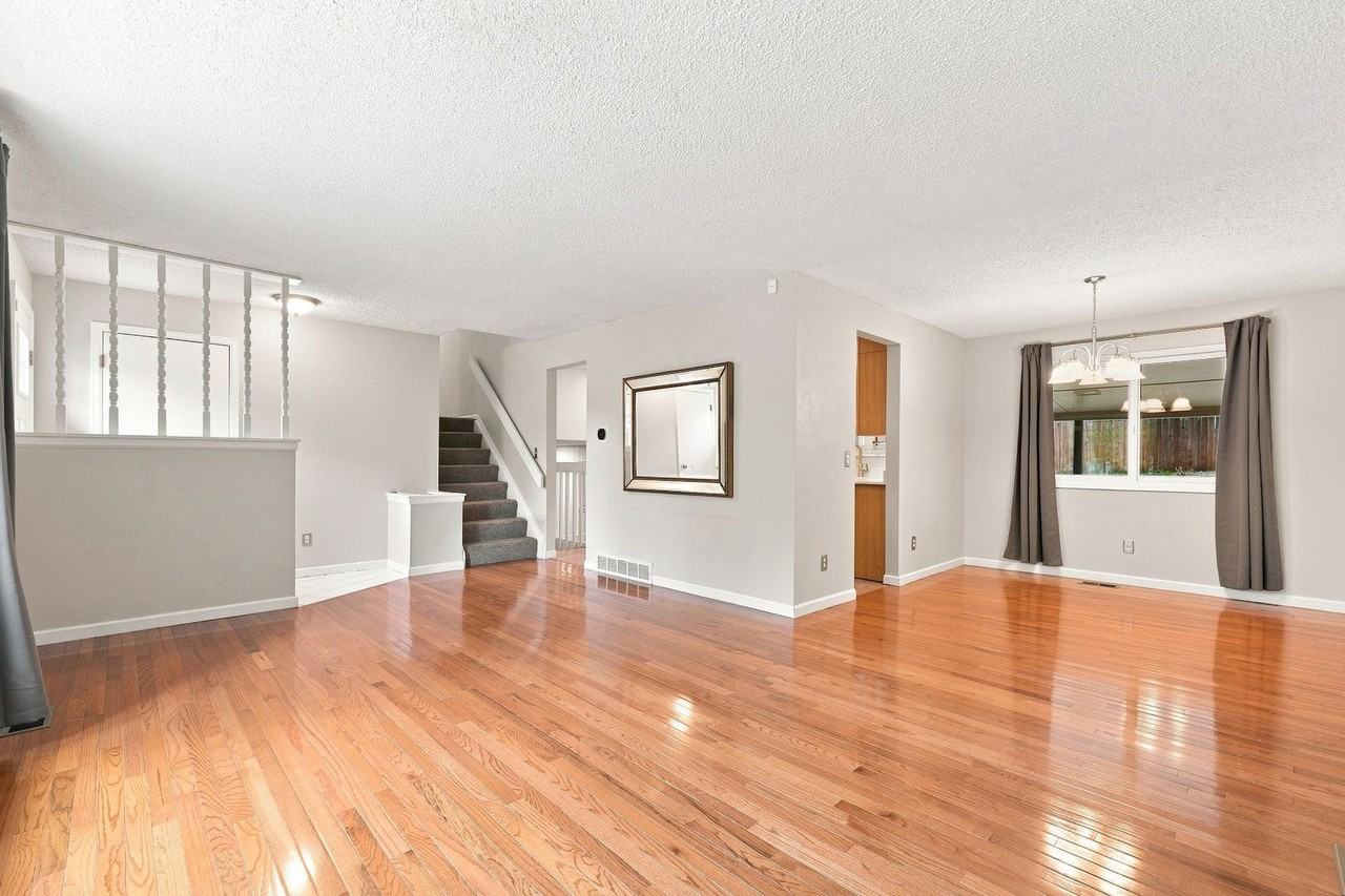 18952 E Bates Ave - Photo 2 of 26