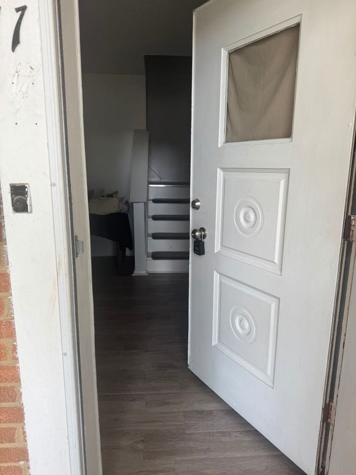 2472 Warren Pkwy #17 - Photo 4 of 36