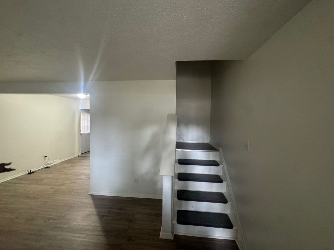 2472 Warren Pkwy #17 - Photo 5 of 36