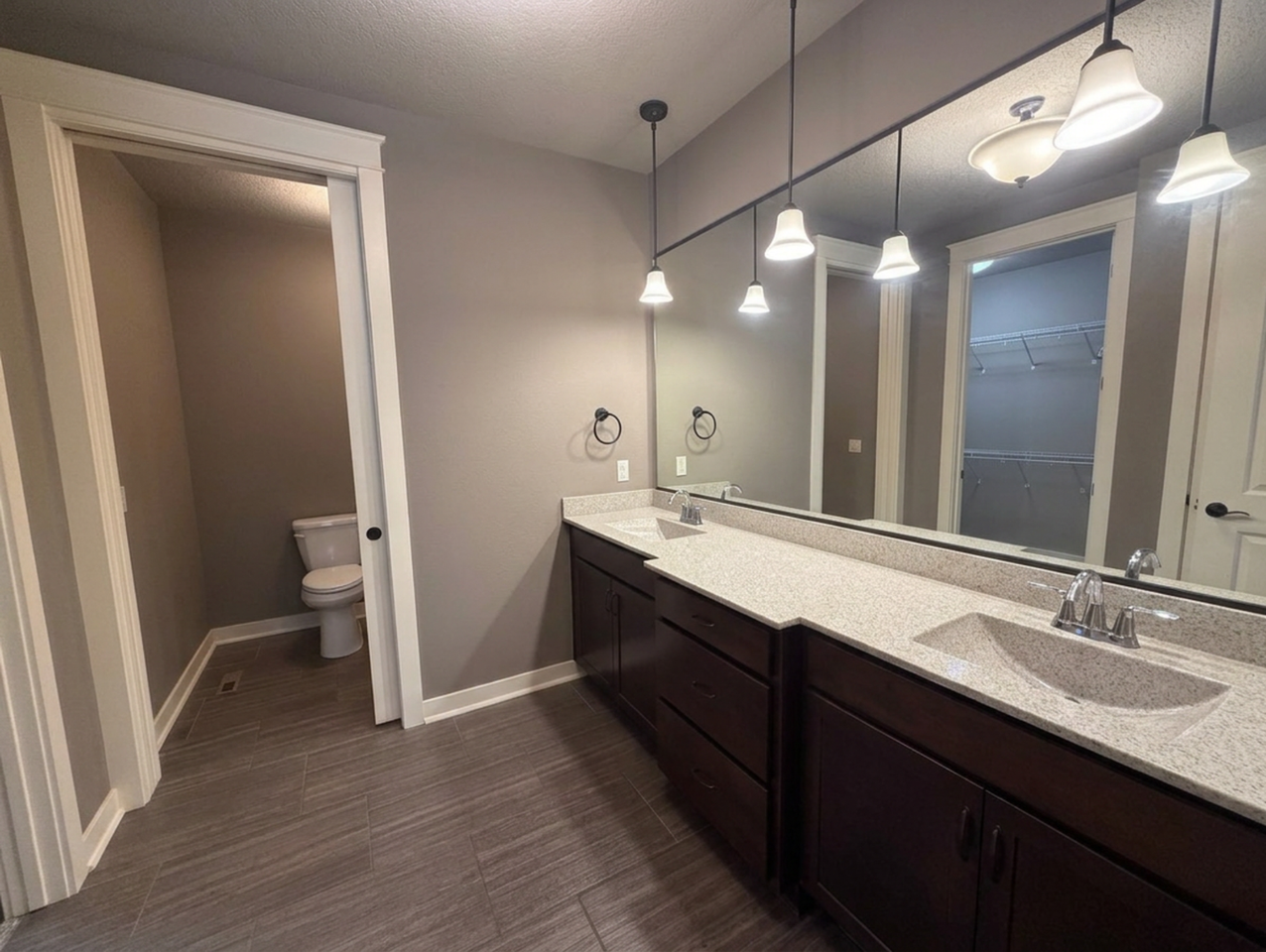 5811 Quarry Dr - Photo 5 of 16