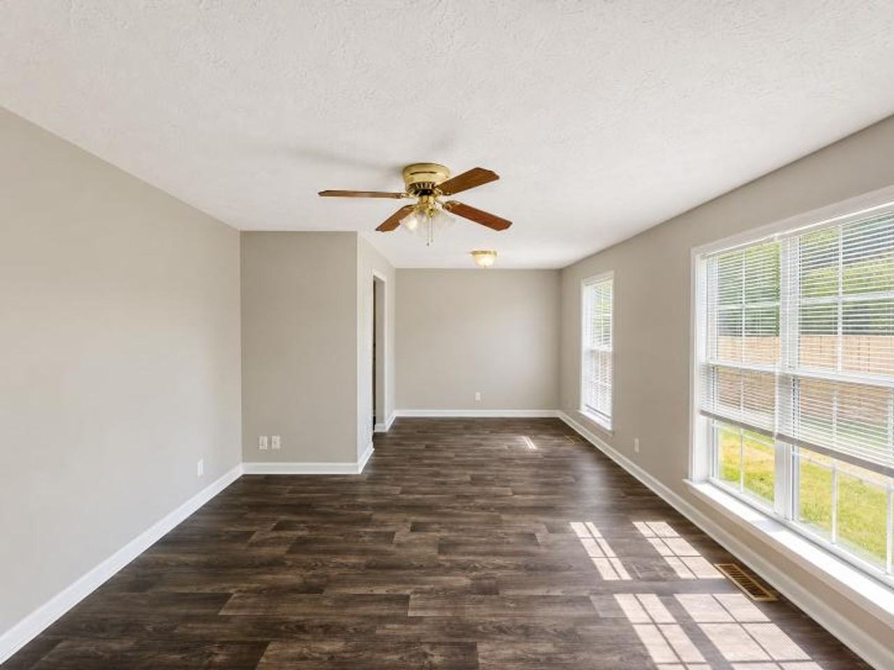 108 New Gritton Ave - Photo 3 of 13