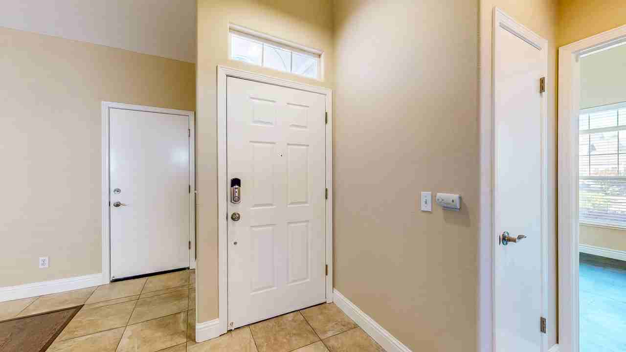 2322 Mikayla Dr - Photo 7 of 48