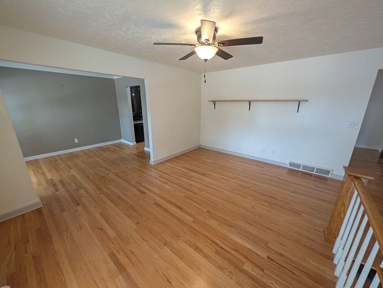 808 Leprechaun Ln - Photo 6 of 50