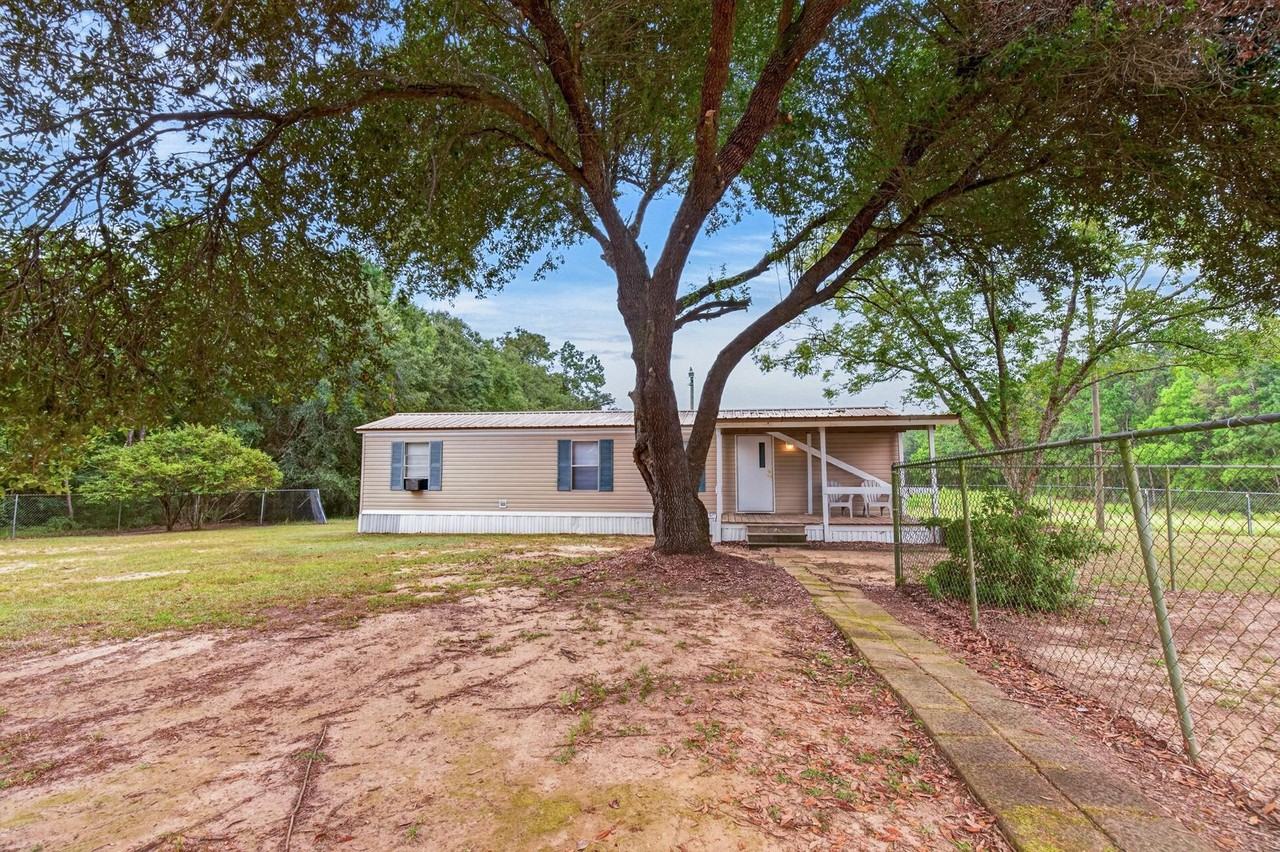 162 Gill Rd #A - Photo 2 of 32
