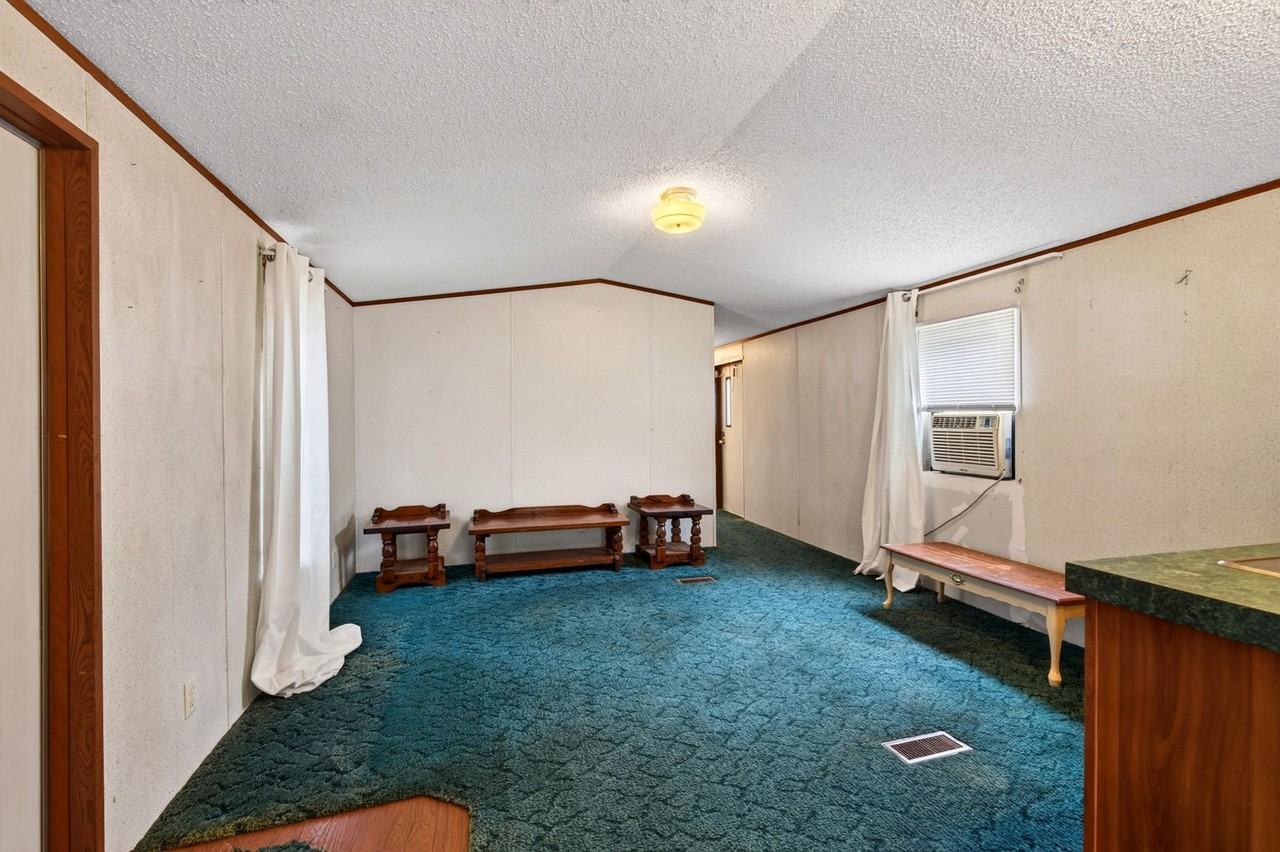162 Gill Rd #A - Photo 6 of 32