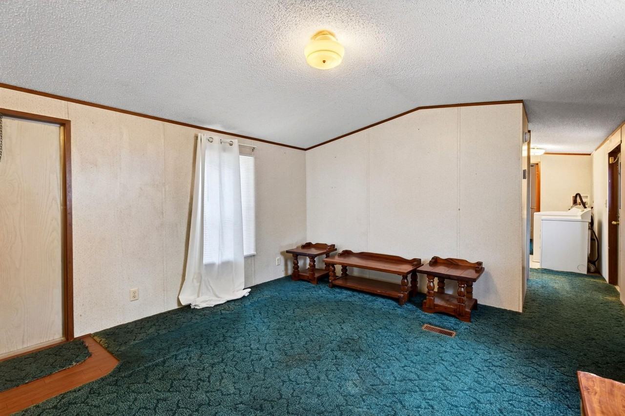 162 Gill Rd #A - Photo 7 of 32
