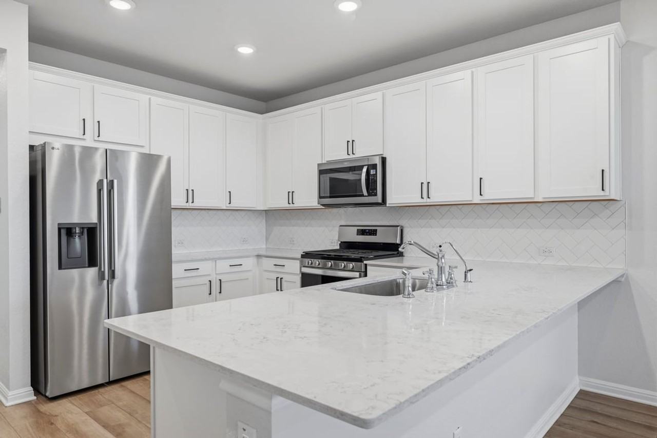 727 Gray Fox Loop - Photo 3 of 17