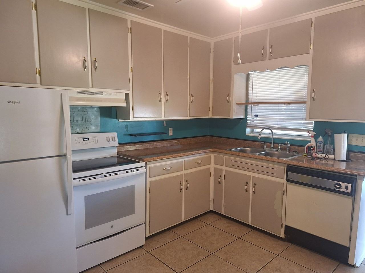 49 Madera Rd - Photo 3 of 9