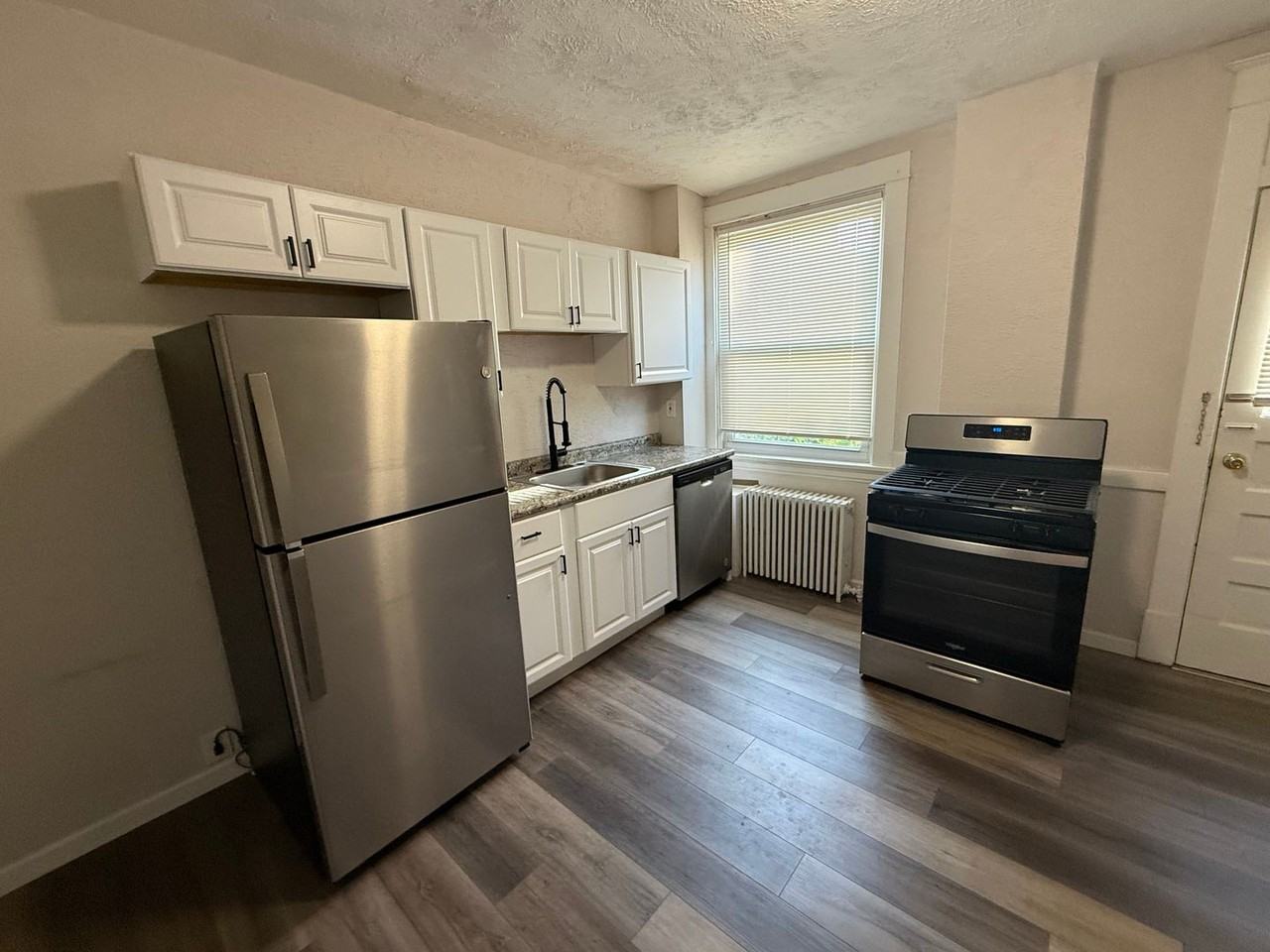 4208 Calvin St - Photo 4 of 13