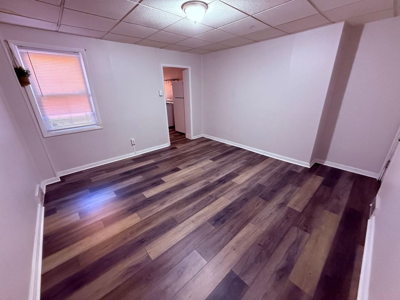 4403 Davison St - Photo 5 of 17