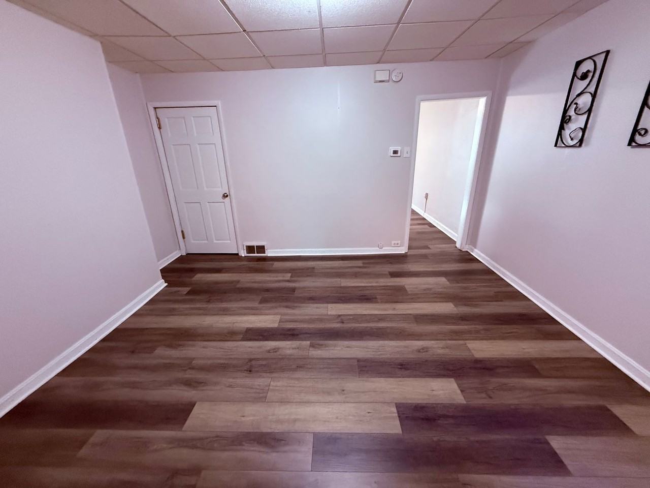 4403 Davison St - Photo 6 of 17
