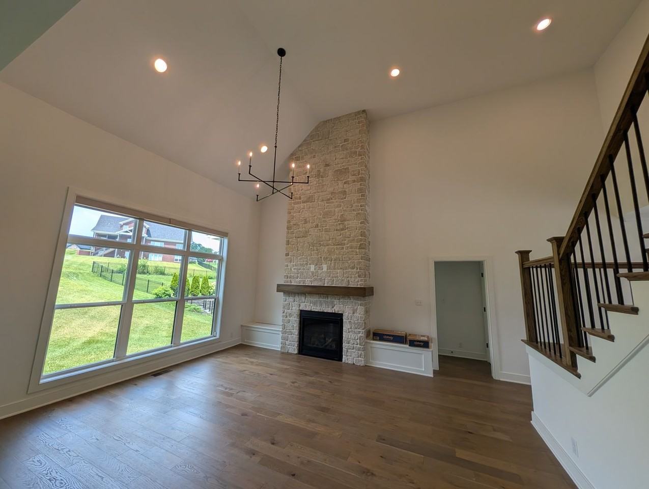 6205 Brentwood Dr - Photo 5 of 33