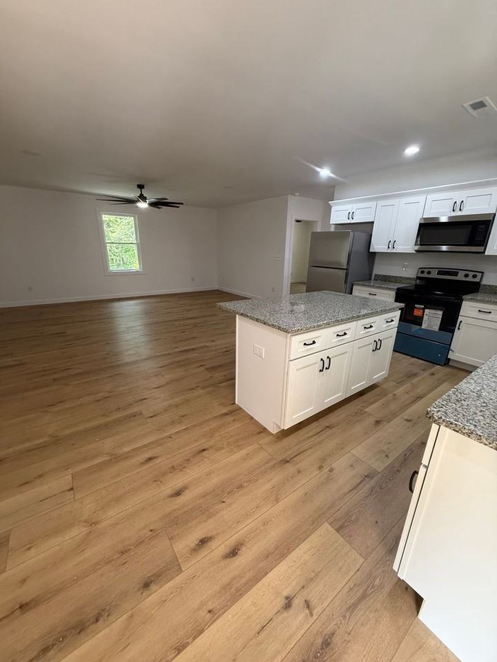 1913A Ranger Rd - Photo 2 of 13
