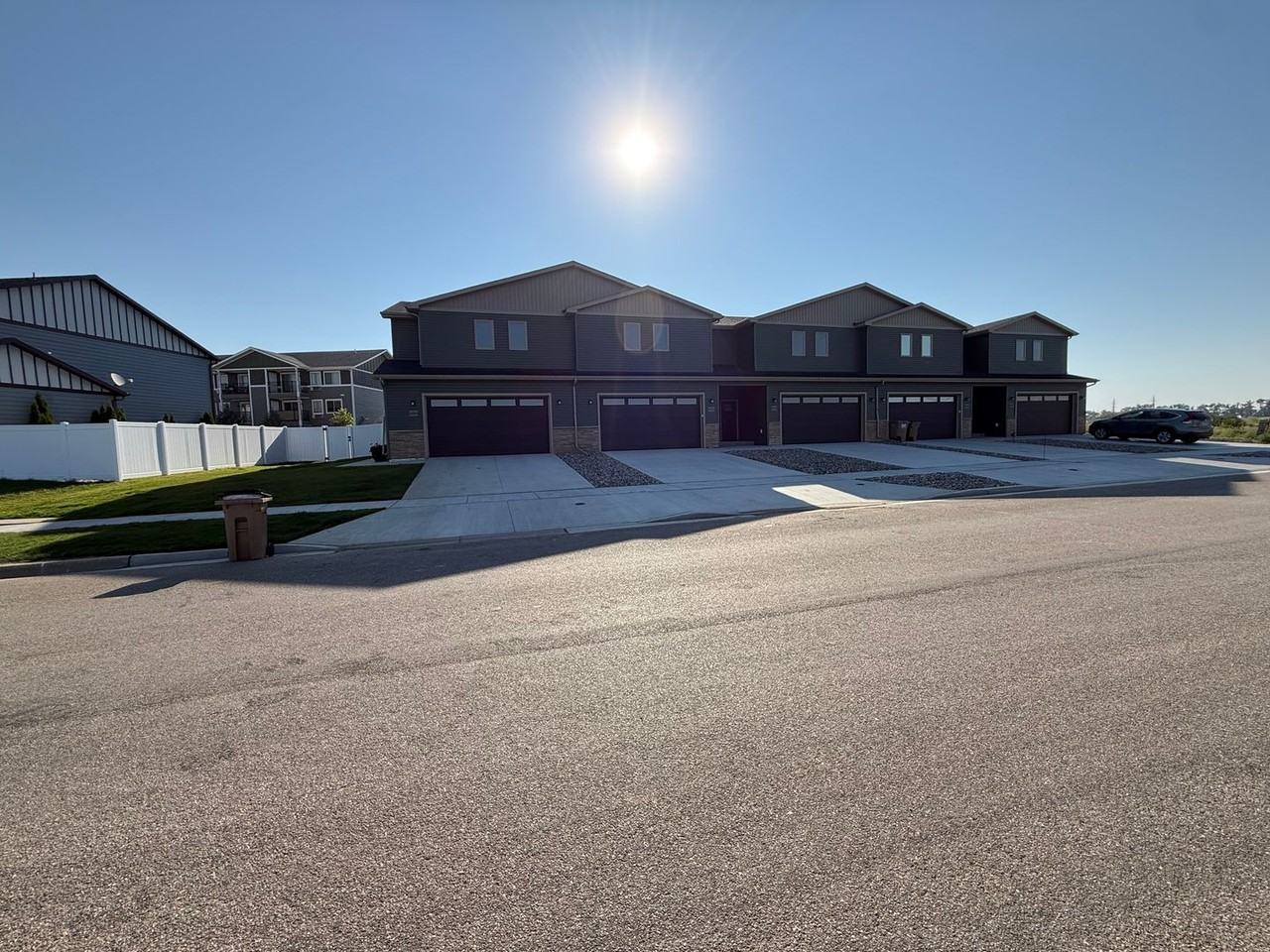 4017 Crossing St Sw - Photo 2 of 15