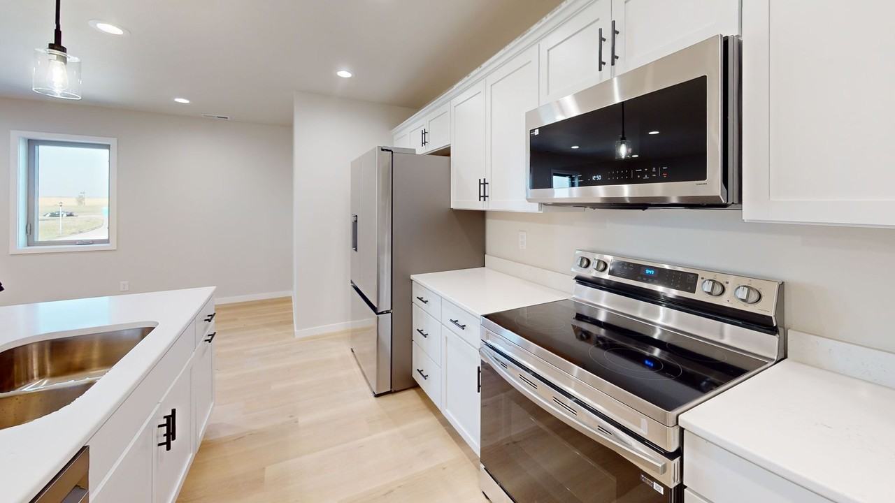 4017 Crossing St Sw - Photo 5 of 15
