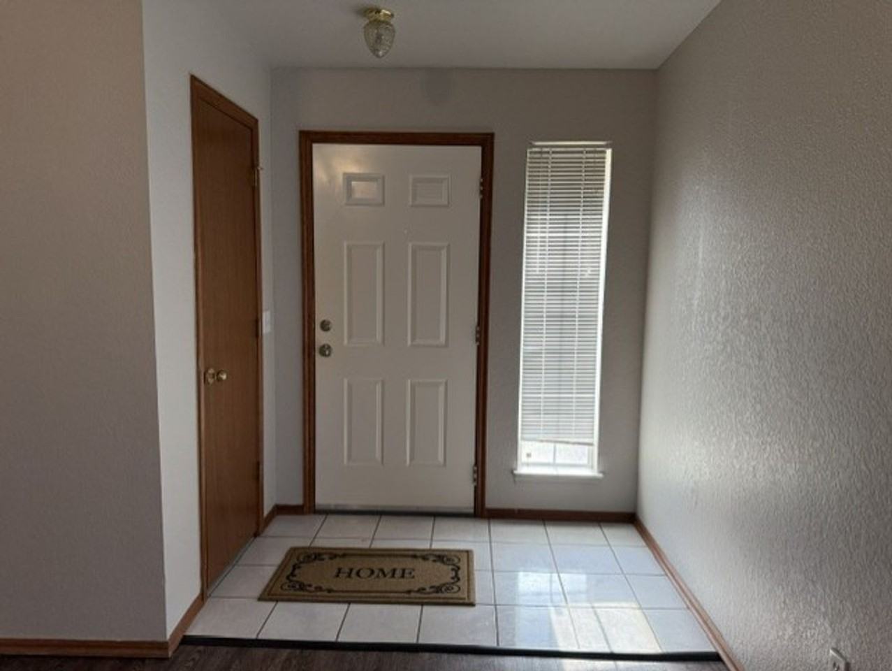 2806 Shoreridge Ave - Photo 2 of 12