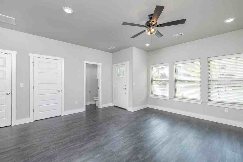 2164 W Million Ln - Photo 3 of 25