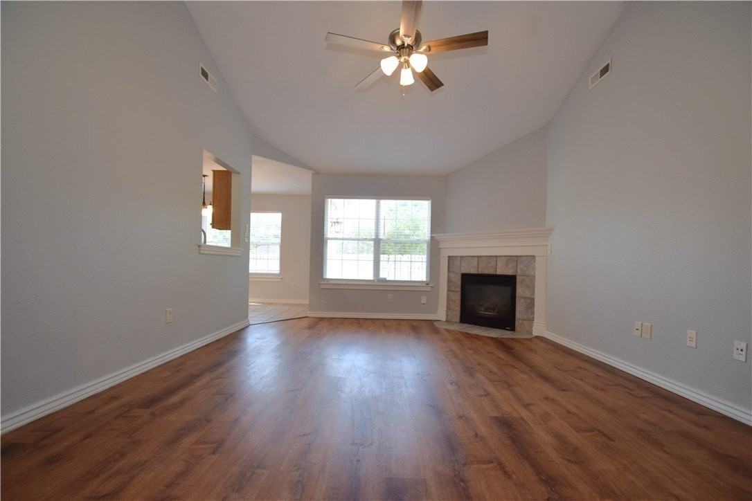 2500 Sw Choctaw St - Photo 3 of 18