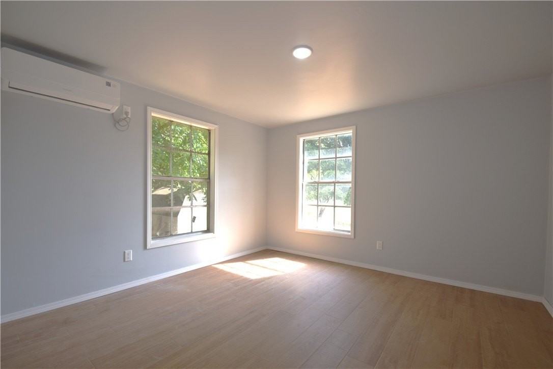10655 Keller Rd - Photo 5 of 9