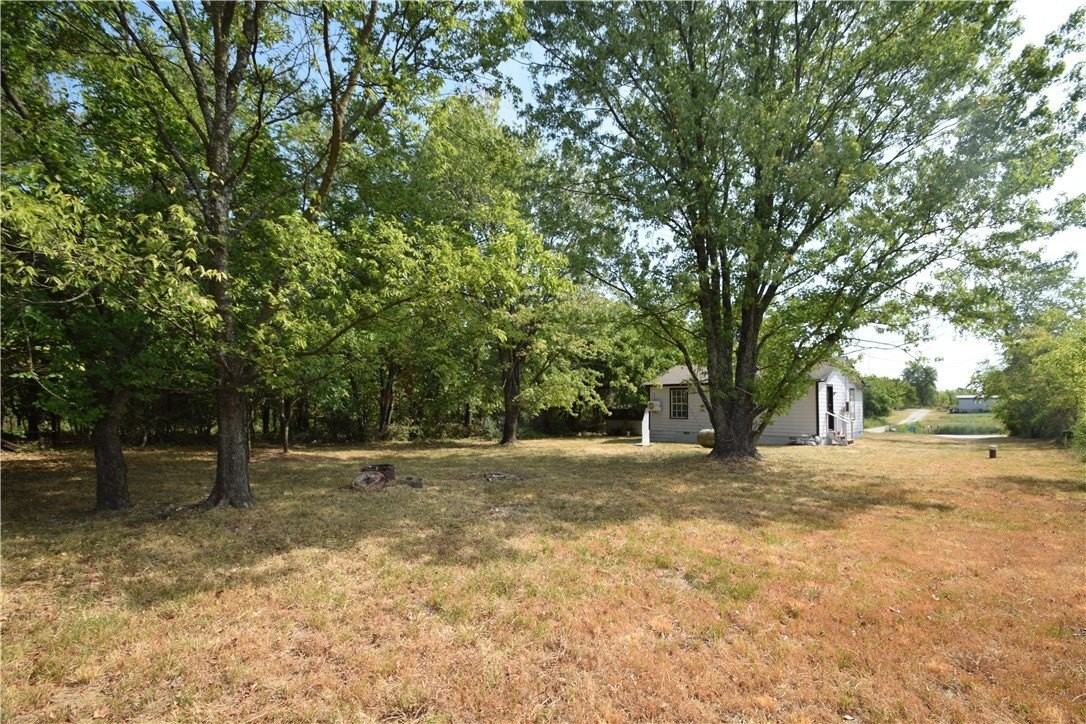 10655 Keller Rd - Photo 7 of 9