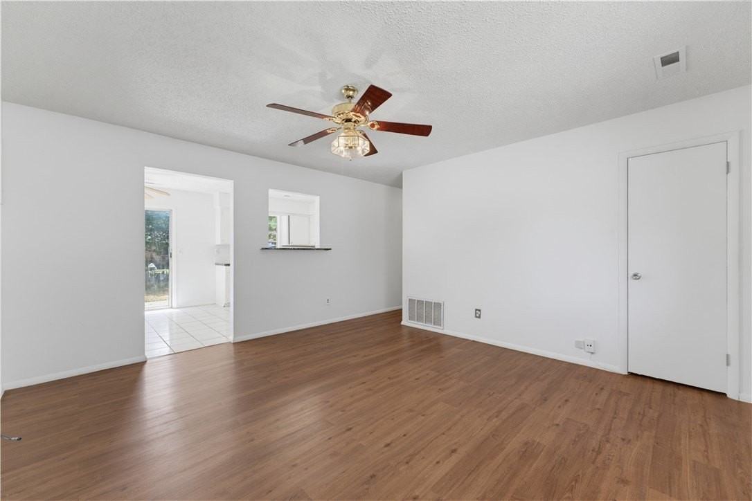 2501 N Jill Cir - Photo 2 of 15
