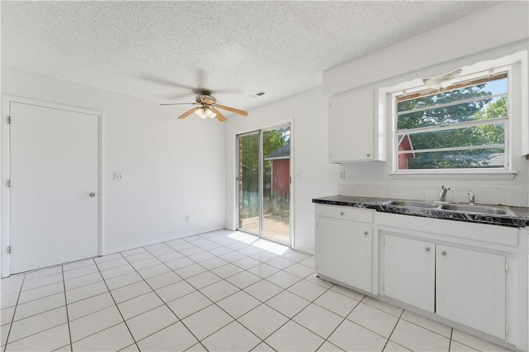 2501 N Jill Cir - Photo 5 of 15