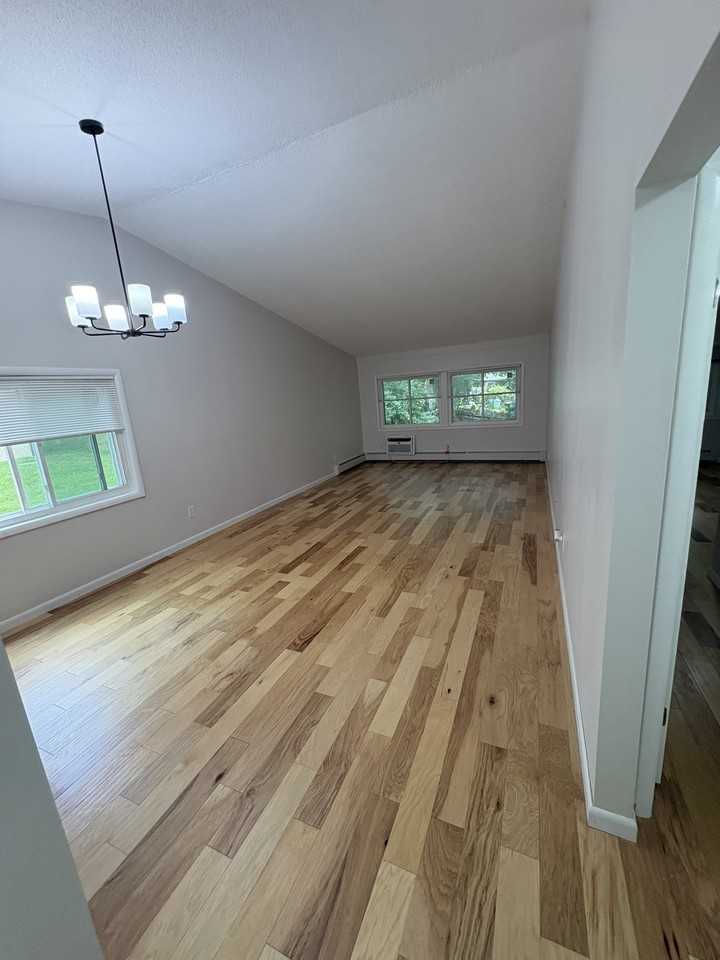 85 N Middletown RoadApt D-02 #D02 - Photo 3 of 7