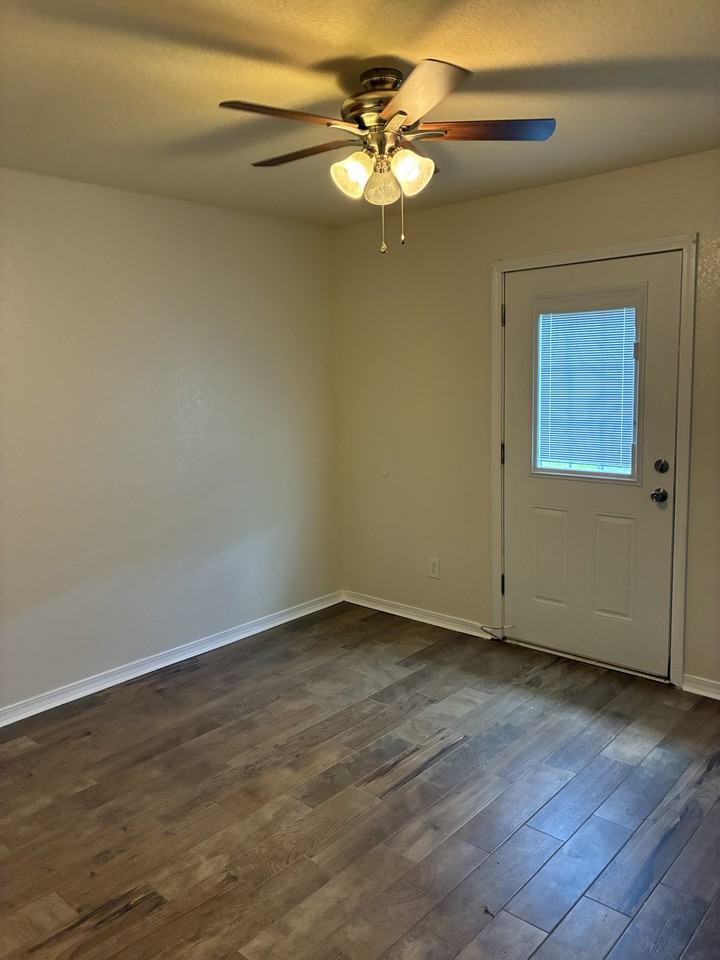 6099 E Pike St #1 - Photo 4 of 12