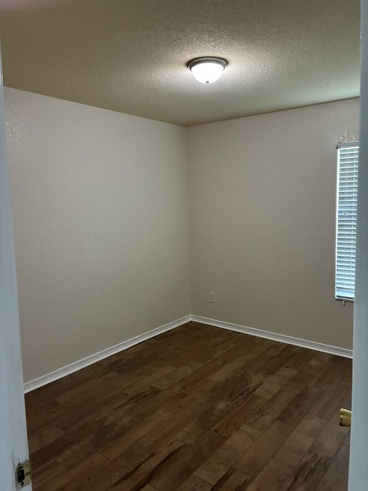6099 E Pike St #1 - Photo 6 of 12