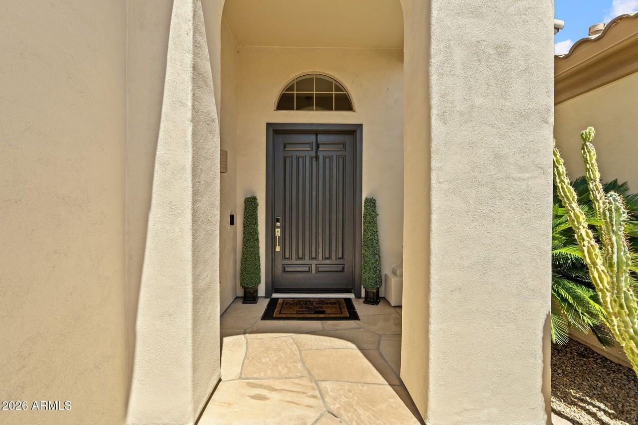 10840 E Bahia Dr - Photo 2 of 48