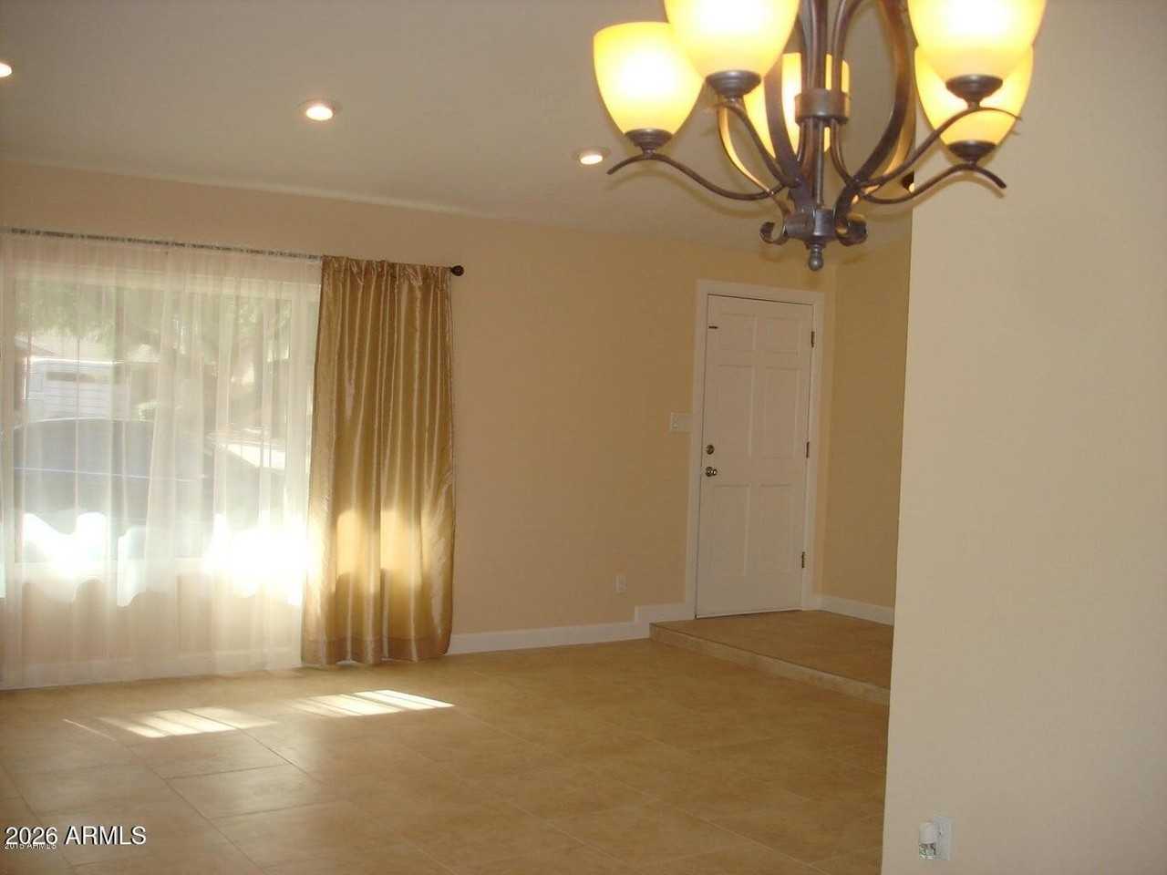 2706 E Sylvia St - Photo 3 of 15
