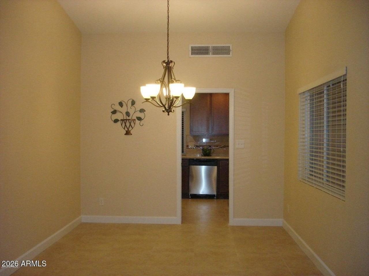 2706 E Sylvia St - Photo 5 of 15
