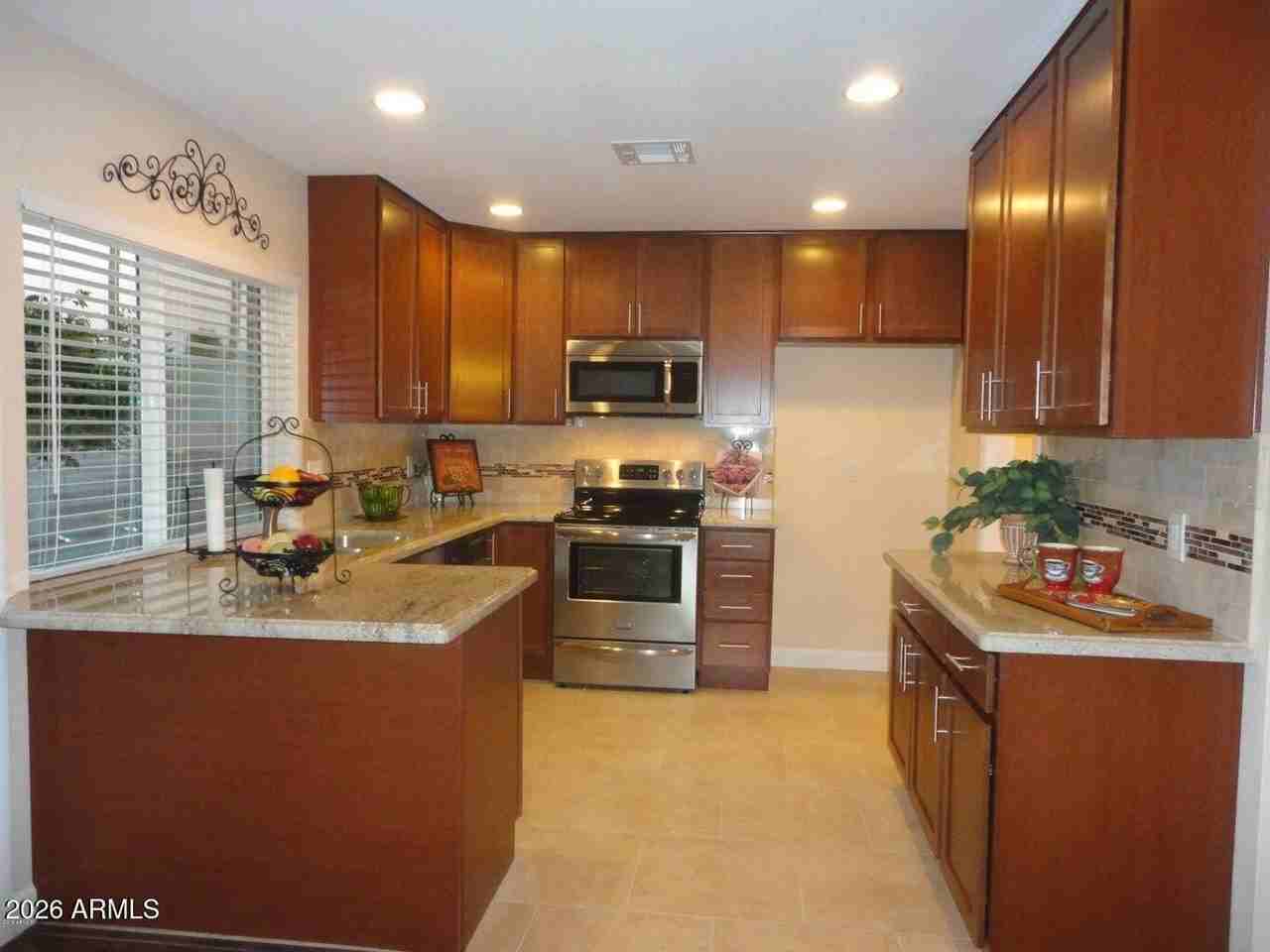 2706 E Sylvia St - Photo 6 of 15