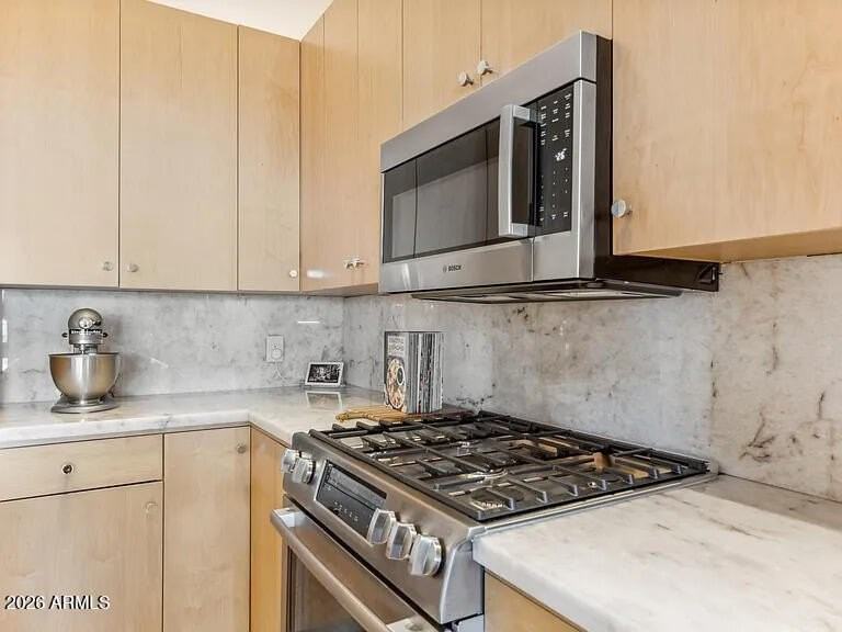 914 E Osborn Rd #303 - Photo 4 of 12
