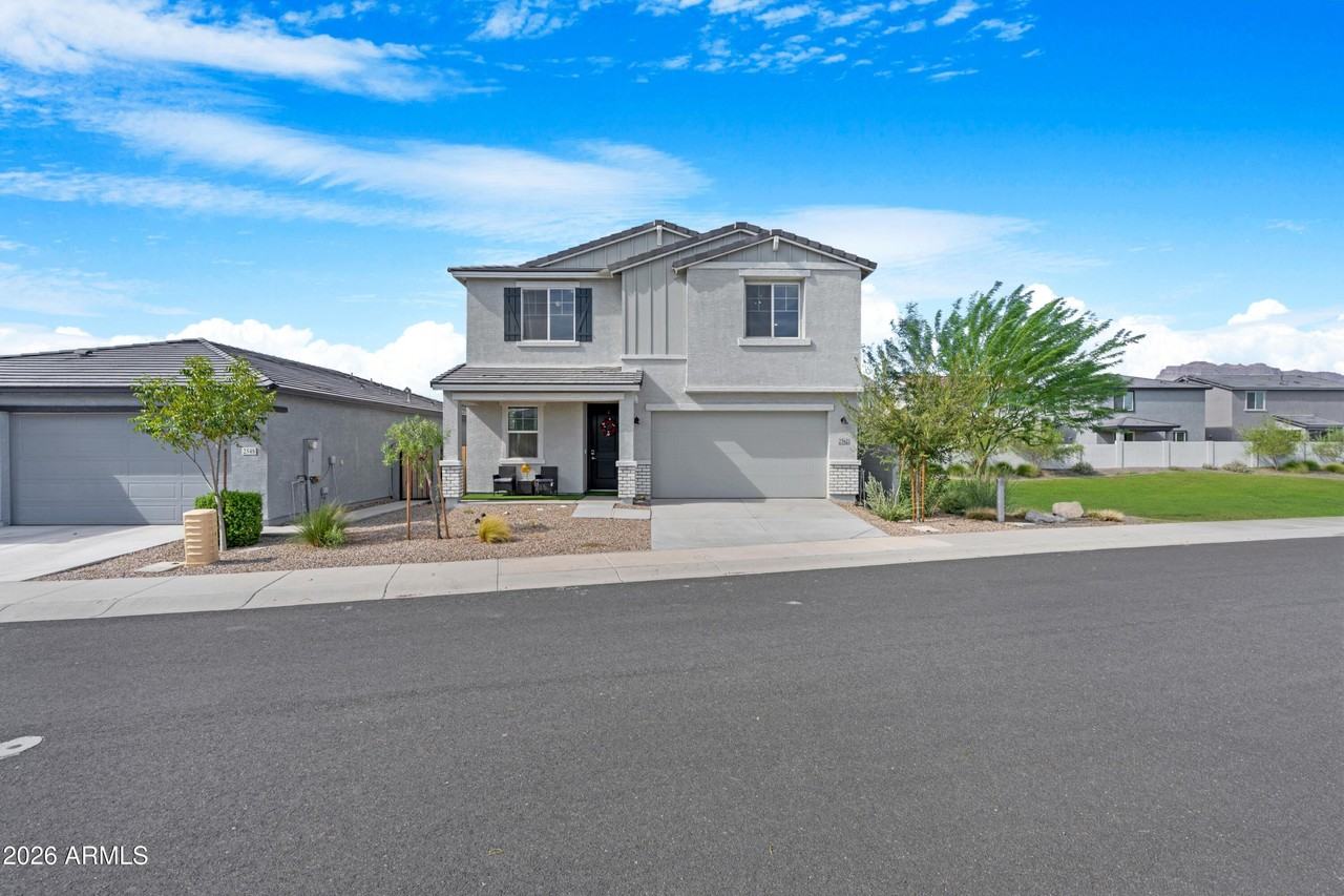 2562 E Boulder Ave - Photo 4 of 39