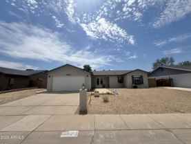5201 W Mercer Ln - Photo 1 of 1