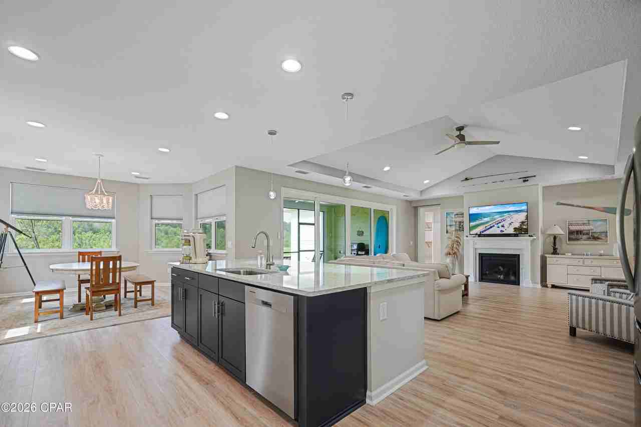 9431 Paradise Dr - Photo 5 of 50
