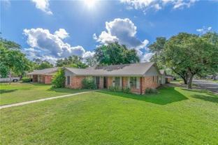 1400 Village Dr - Photo 1 of 1