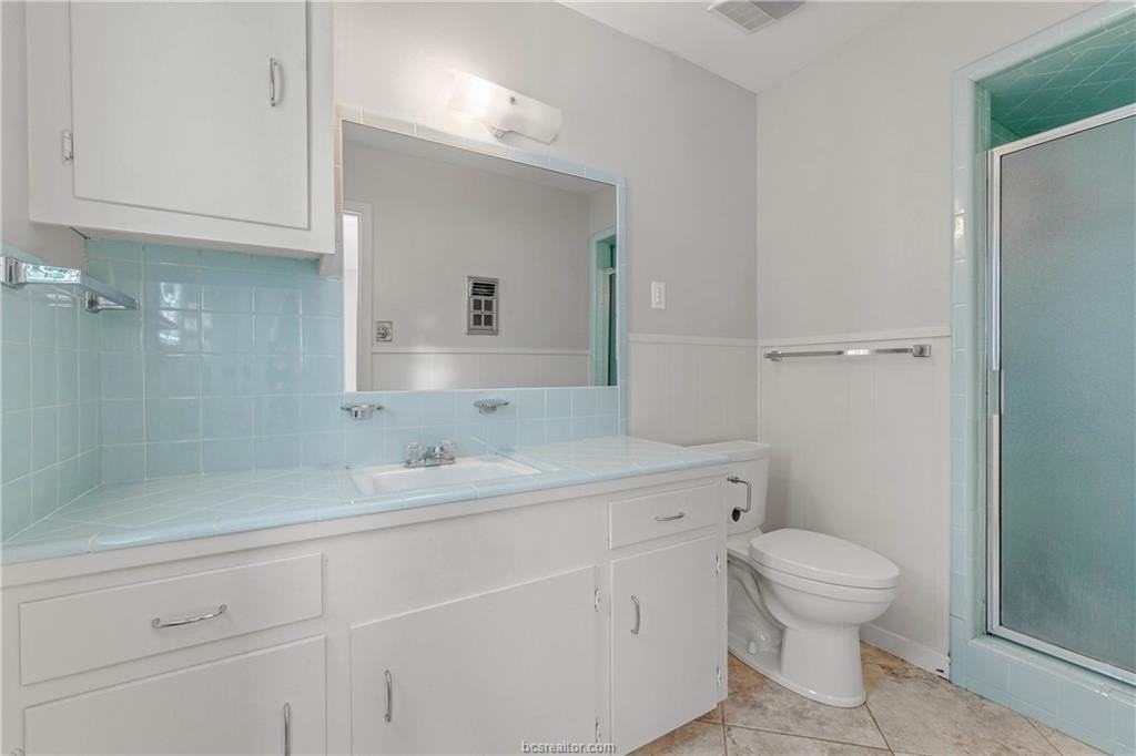 1400 Village Dr - Photo 6 of 21