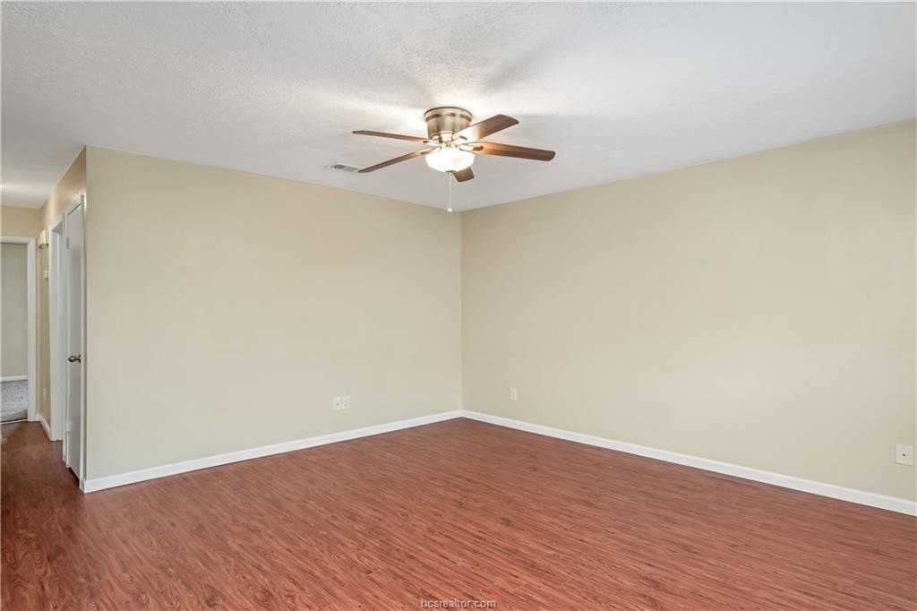 2403 Pedernales Dr #C - Photo 4 of 9