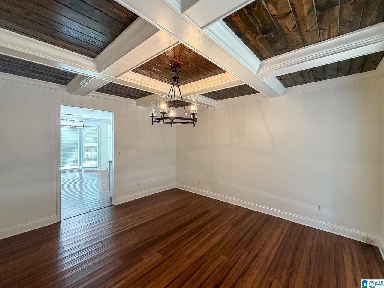 649 Olde Towne Ln - Photo 5 of 36