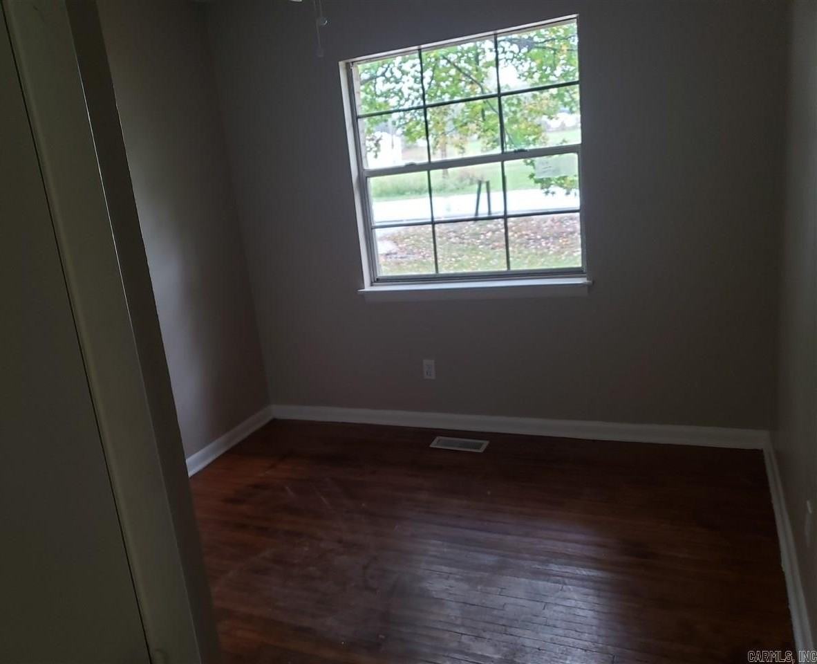 5921 Geyer Springs Rd - Photo 4 of 5