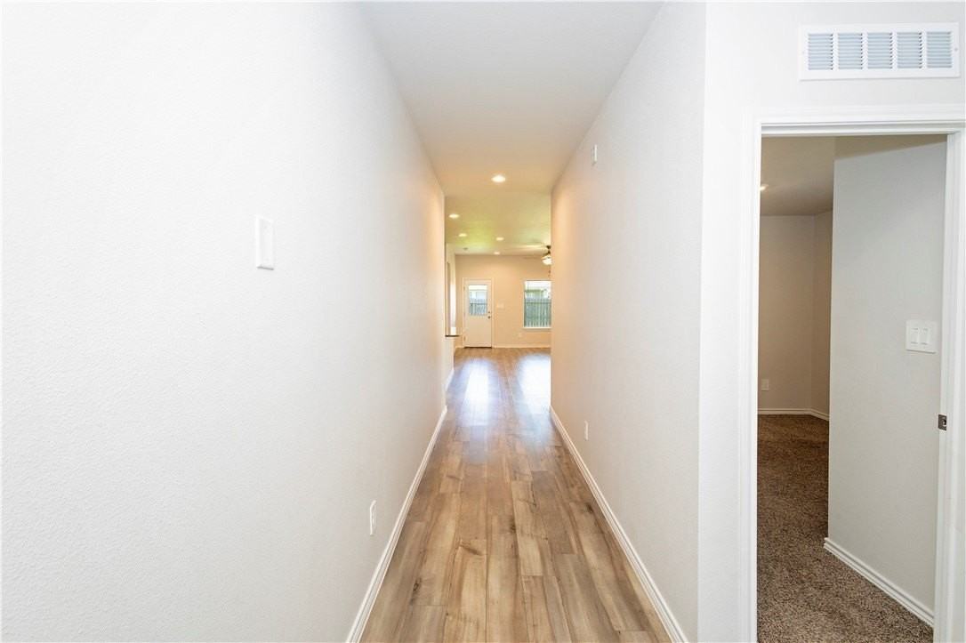 1270 Breebry Dr - Photo 4 of 27