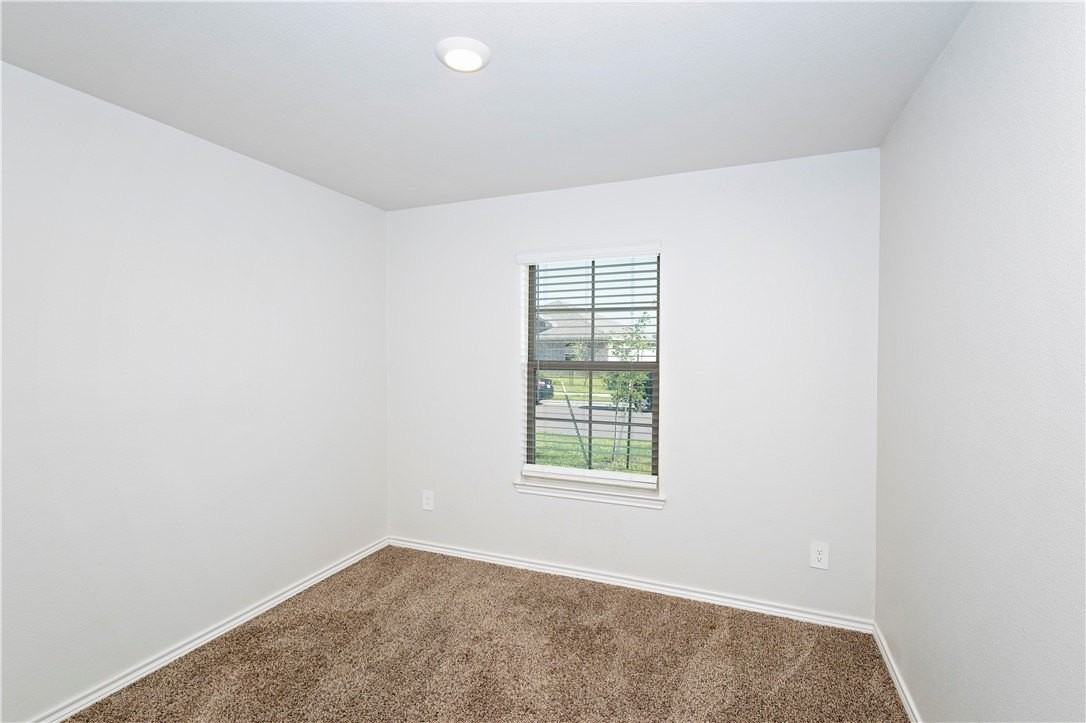 1270 Breebry Dr - Photo 5 of 27
