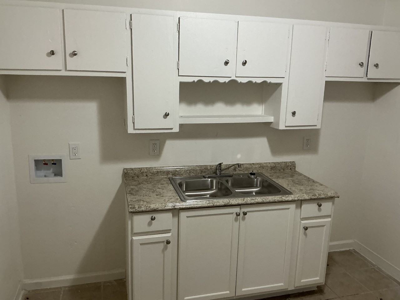 313 Charleston St Ne #3 - Photo 5 of 14