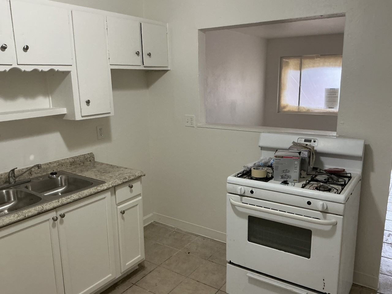 313 Charleston St Ne #3 - Photo 6 of 14