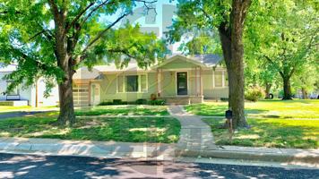 featured image of 127 W 11th St